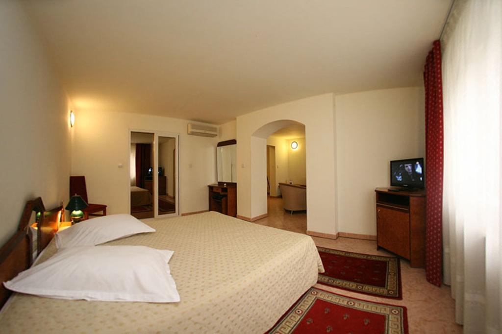 Euro Hotel Timisoara Bagian luar foto